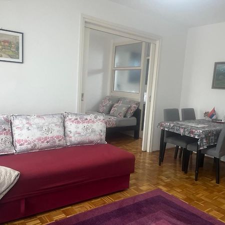 Danube Apartment Belgrado Buitenkant foto
