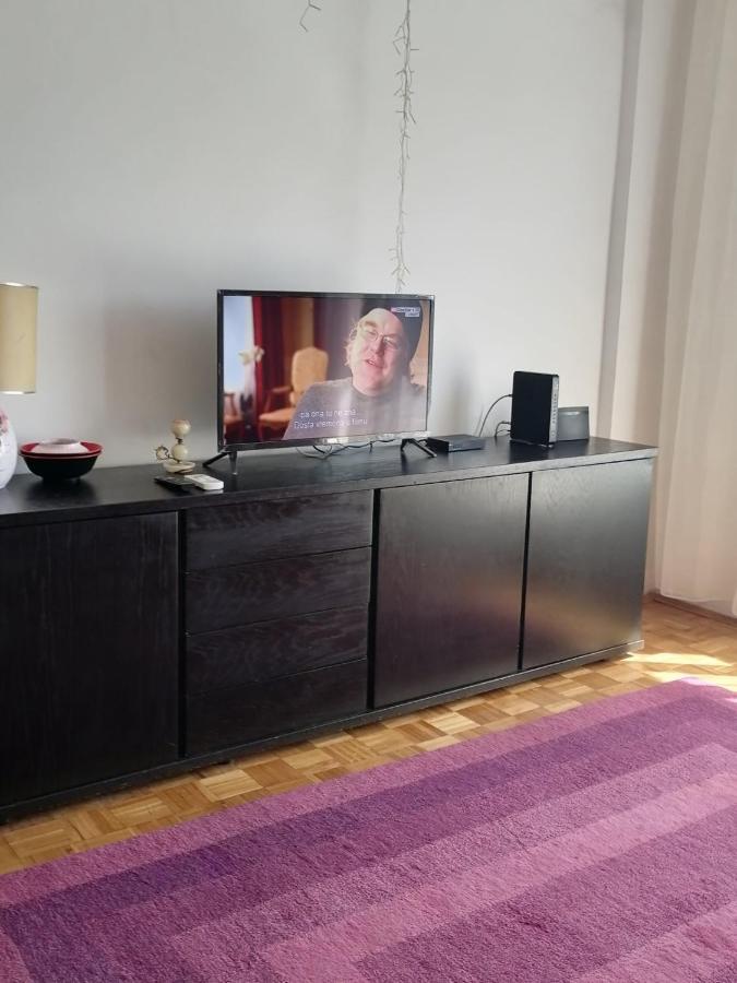 Danube Apartment Belgrado Buitenkant foto