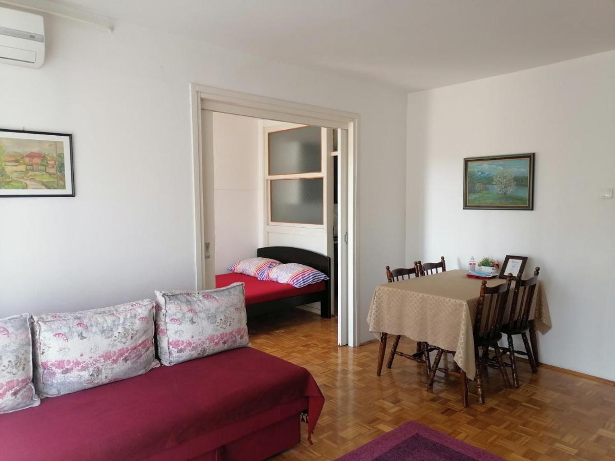 Danube Apartment Belgrado Buitenkant foto